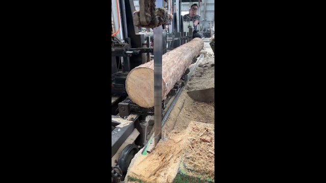 How wood is made into planks for construction [VIDEO]