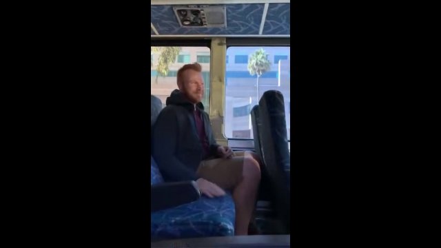 Man shares ‘life hack’ for those who prefer to sit alone on public transport