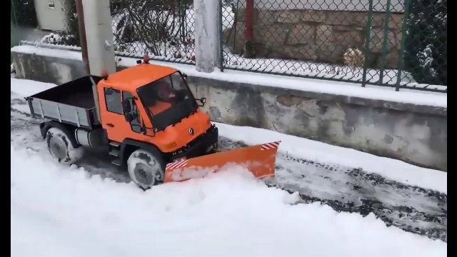 Big RC snow plow