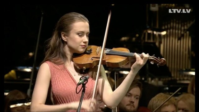 When a string snaps mid performance.. Kristine Balanas Wieniawski Polonaise Brillante No.1