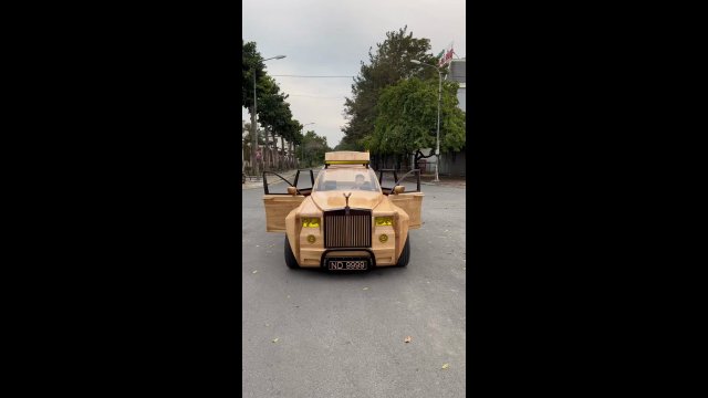 This guy made the wooden Rolls Royce for his son [VIDEO]