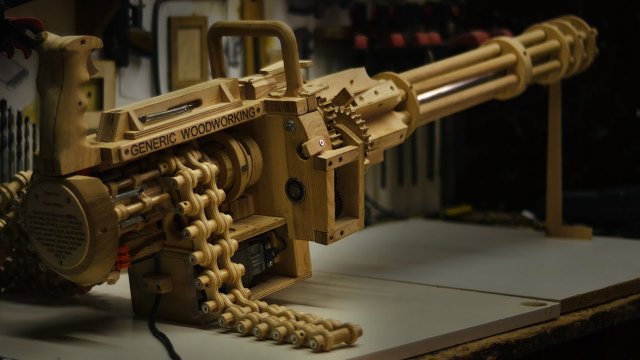 Wooden Minigun [VIDEO]