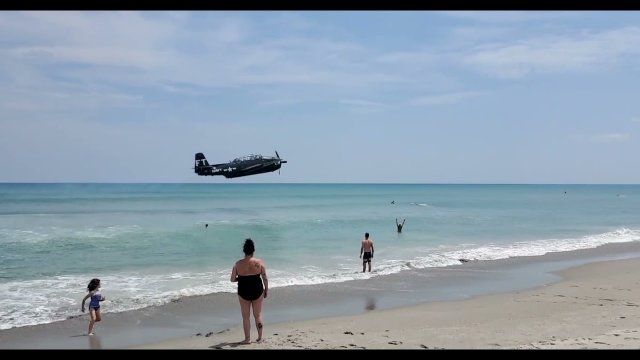 Plane Crashes in the water at Satellite Beach, Florida