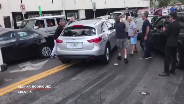 Witnesses try to stop hit and run driver [VIDEO]