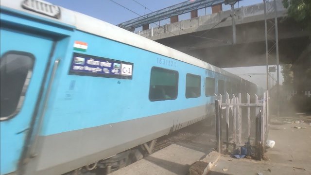 India's fastest train Gatiman Express