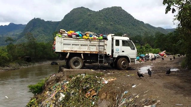Plastic rubbish been dump in the amazon river