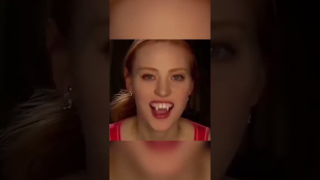 Halloween Retractable Vampire Teeth [VIDEO]