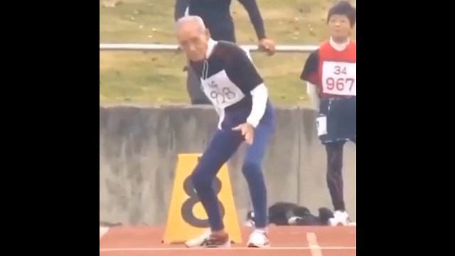 102-year-old Shoji Tomihisa competes in a race [VIDEO]