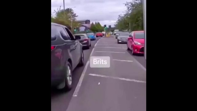 Brits vs Americans in an accident [VIDEO]