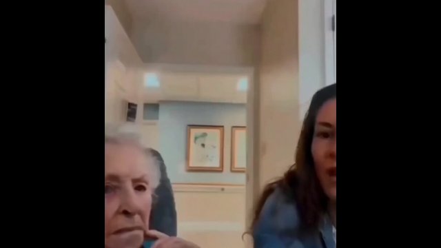 The women born in 1923 reacts to her 100th birthday [VIDEO]