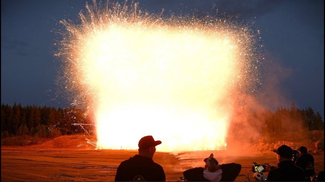 Launching 7000 Firework Cakes AT ONCE! 134 000 SHOTS! [VIDEO]