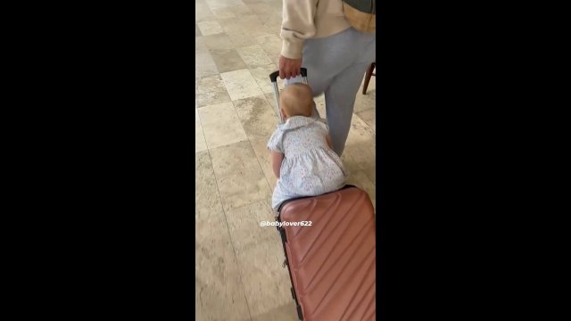 When you leave a child to the father! [VIDEO]