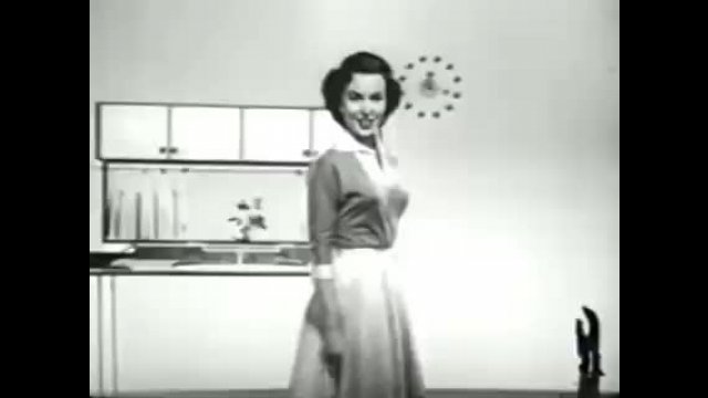 This 1956 Frigidaire refrigerator has more features than a new one [VIDEO]