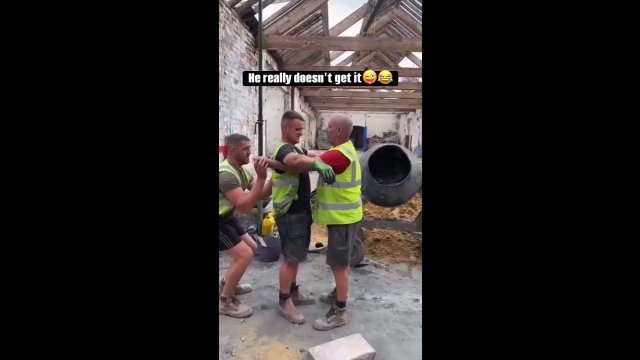 Men know how to have fun! [VIDEO]