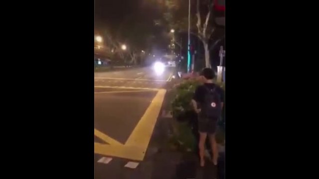 E-scooter user speeds along road at over 100km/h [VIDEO]
