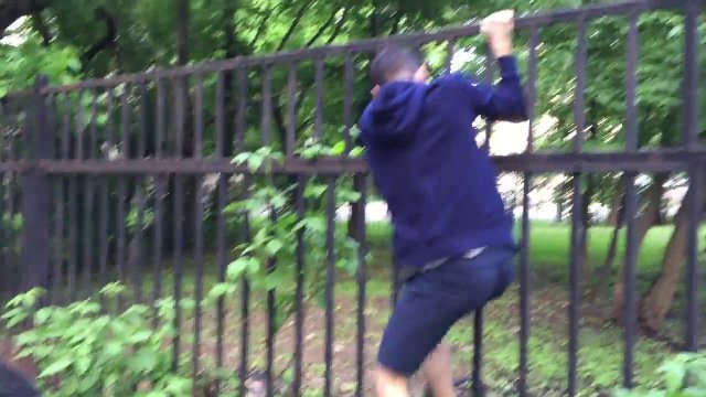 How to jump high fence [VIDEO]