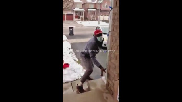Mississauga Porch Pirate Fails Stealing A Package & Gets His Car Stuck In A Snow Bank