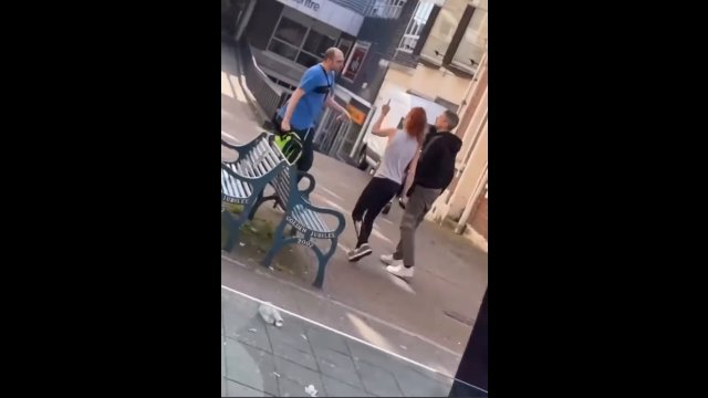 Dude Punches His Girlfriend By Accident [VIDEO]
