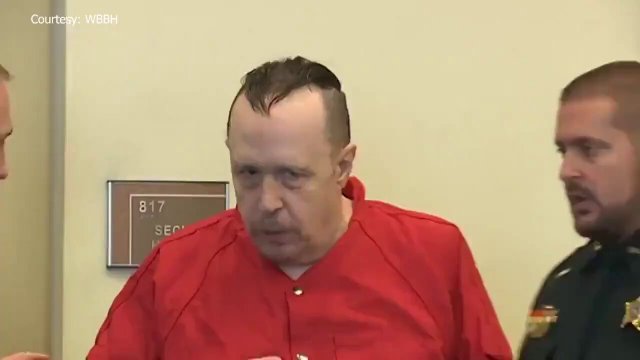 Florida killer elbows attorney before sentencing [VIDEO]