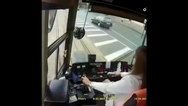 Tram drivers couldn't care less, look how calm she is is [VIDEO]