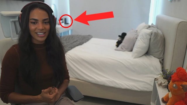 "Sydney, What's That On Your Nightstand" [VIDEO]