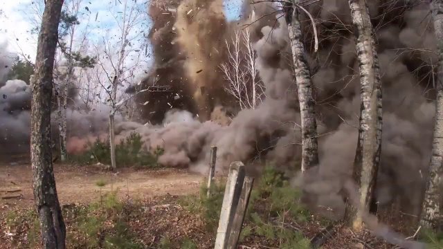 Blowing up an old building by the Russian military