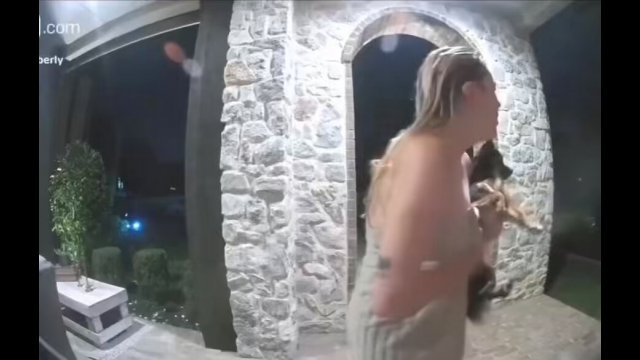 Two men broke into her house, so she ran out front to her own ring cam to alert her husband