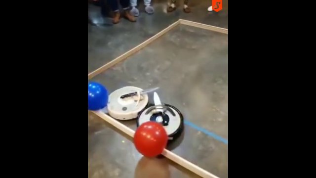 The Ultimate Roomba Balloon Popping War!
