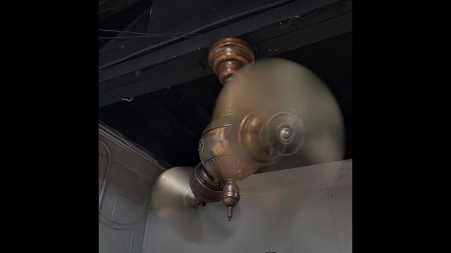 The genuinely steampunk vibes of this 1920 Westinghouse Gyro ceiling fan [VIDEO]