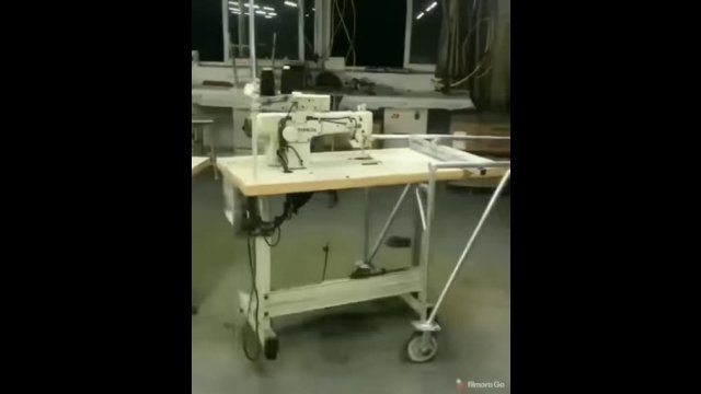 A device for fast transport of tables.