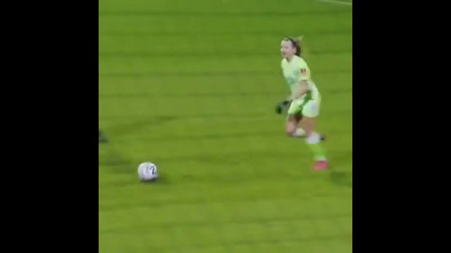 Remarkable Goal in Women's Football