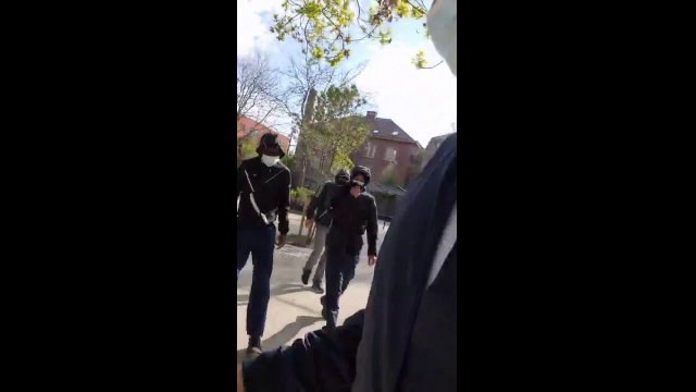 Belgian MP shares Twitter video of intimidation by young men in Brussels