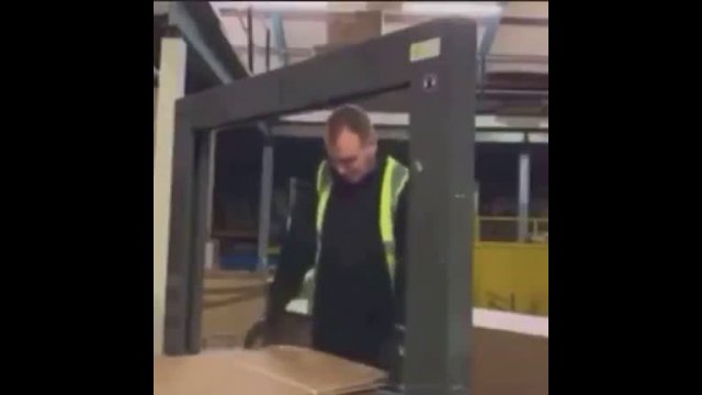 Man gets caught up in a banding machine and calls out for Dave