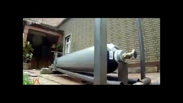 Gas cylinder regulator gets snapped off [VIDEO]