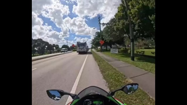 Motorbike Helmet cams give a unique perspective [VIDEO]