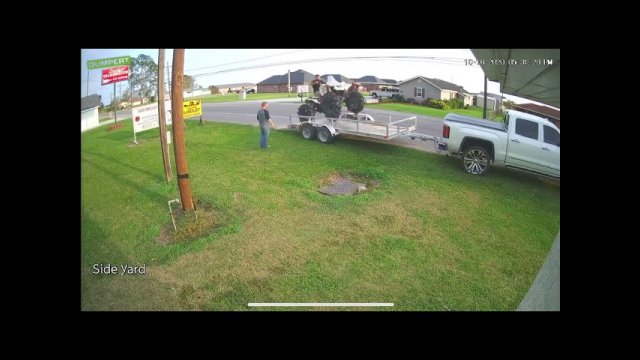 Loading Four-Wheeler into Trailer Doesn't go as Expected [VIDEO]