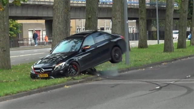 Mercedes hard crash into a tree! Drift goes wrong..