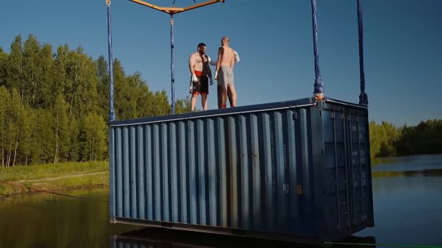 Russians are now fighting bare knuckle on shipping containers 6 feet above water [VIDEO]