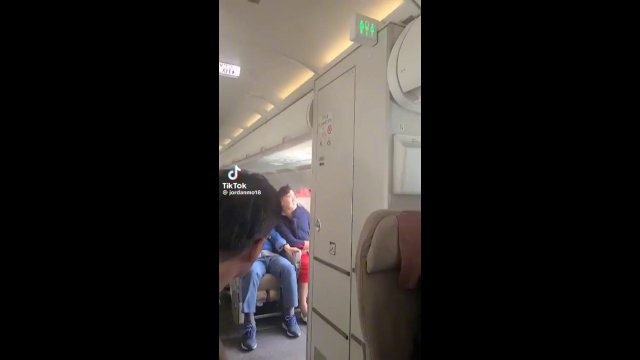 Man opened Asiana Airlines plane door mid-air as he was ‘uncomfortable’ [VIDEO]