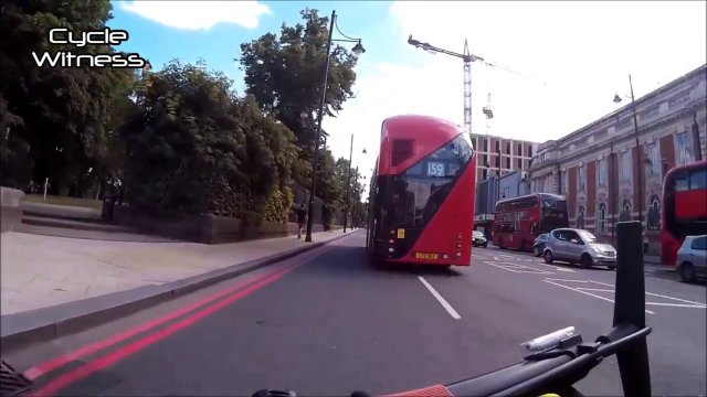 Cyclist Takes Revenge on Aggressive Bus Driver [VIDEO]
