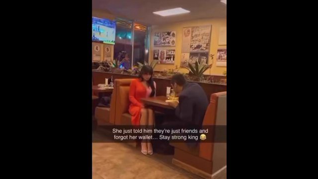 She just told him they are just friends and forgot her wallet [VIDEO]