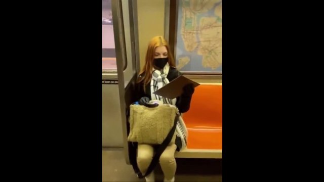 Amazing gift in the subway