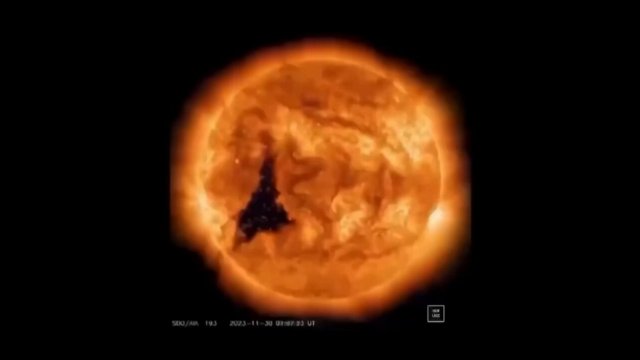 A giant hole in the Sun has been identified [VIDEO]