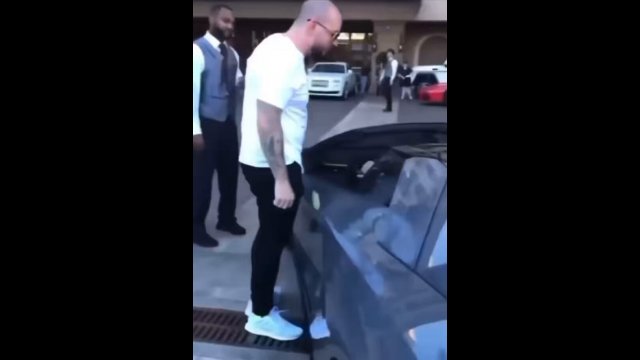 Customer caught valet taking his Lamborghini for a joyride [VIDEO]